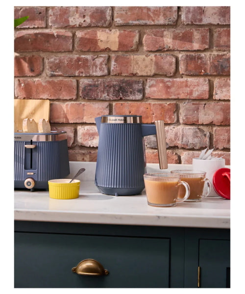 Russell Hobbs Bronte Kettle Navy RHK2675NVY (RET)